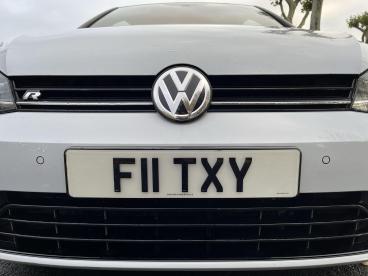 SPOTICAR Volkswagen Golf 2.0 Tsi R Dsg 4motion Euro 6 (s/s) 3dr Used Car - Saloon Petrol Silver - Swansea - 1200556704_4