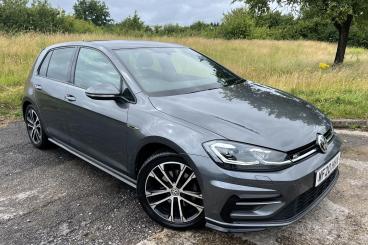 SPOTICAR Volkswagen Golf 1.5 Tsi Evo R-line Edition Dsg Euro 6 (s/s) 5dr Used Car - Saloon Petrol Grey - Bridgend - 1200578372_1