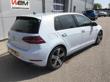 SPOTICAR Volkswagen Golf 2.0 Tsi R 4motion Euro 6 (s/s) 5dr Used Car - Saloon Petrol Silver - Bodmin - 1200598044_4