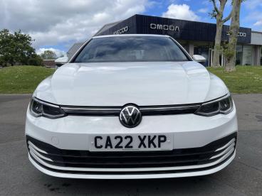 SPOTICAR Volkswagen Golf 1.5 Tsi Life Euro 6 (s/s) 5dr Used Car - Saloon Petrol White - Swansea - 1200602197_2