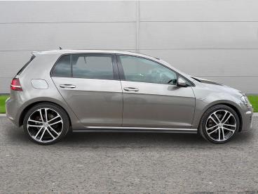 SPOTICAR Volkswagen Golf 2.0 Tdi Bluemotion Tech Gtd Euro 6 (s/s) 5dr Used Car - Saloon Diesel Grey - Selby - 1200605212_4