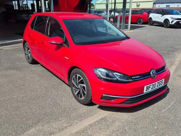 SPOTICAR Volkswagen Golf 1.5 Tsi Evo Match Edition Euro 6 (s/s) 5dr Used Car - Saloon Petrol Red - Boston - 1200612917_1