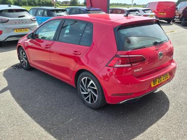 SPOTICAR Volkswagen Golf 1.5 Tsi Evo Match Edition Euro 6 (s/s) 5dr Used Car - Saloon Petrol Red - Boston - 1200612917_4