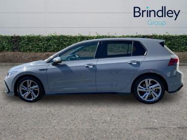 SPOTICAR Volkswagen Golf 1.5 Etsi Mhev R-line Dsg Euro 6 (s/s) 5dr Used Car - Saloon Hybrid Grey - Cannock - 1200628459_5
