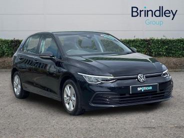 SPOTICAR Volkswagen Golf 1.5 Etsi Mhev Life Dsg Euro 6 (s/s) 5dr Used Car - Saloon Hybrid Black - Cannock - 1200629489_1