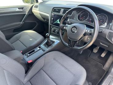 SPOTICAR Volkswagen Golf 1.0 Tsi Match Euro 6 (s/s) 5dr Used Car - Saloon Petrol Grey - Lincoln - 1200632213_5
