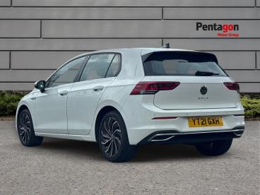 SPOTICAR Volkswagen Golf 1.5 Tsi Style Euro 6 (s/s) 5dr Used Car - Saloon Petrol White - Lincoln - 1200632356_2