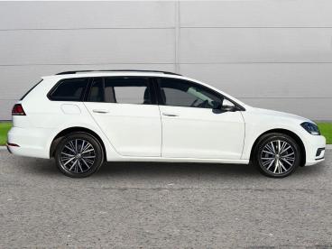 SPOTICAR Volkswagen Golf 2.0 Tdi Se Dsg Euro 6 (s/s) 5dr Used Car - Estate Diesel White - Selby - 1200638952_4