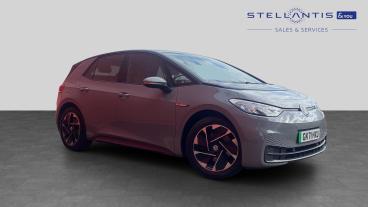 SPOTICAR Volkswagen Id 3 Id.3 Pro Performance 58kwh Life Auto 5dr Used Car - Saloon Electric Grey - Redditch - 1200636598_1