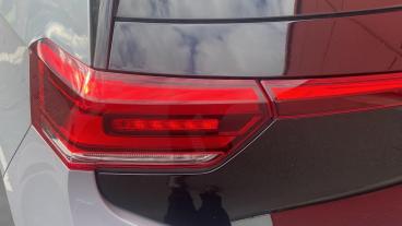 SPOTICAR Volkswagen Id 3 Id.3 Pro Performance 58kwh Life Auto 5dr Used Car - Saloon Electric Grey - Redditch - 1200636598_5