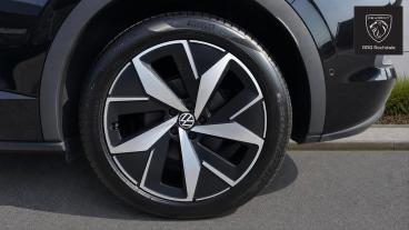 SPOTICAR Volkswagen Id 4 Id.4 77kwh Gtx Max Auto 4motion 5dr Used Car - Suv Electric Black - Rochdale - 1200628391_5