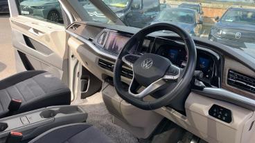 SPOTICAR Volkswagen Multivan 2.0 Tdi Style Dsg Euro 6 (s/s) 5dr Used Car - Mpv Diesel White - Redditch - 1200585096_4