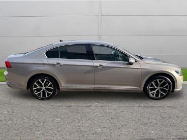 SPOTICAR Volkswagen Passat 2.0 Tdi Evo Sel Dsg Euro 6 (s/s) 4dr Used Car - Saloon Diesel Gold - Worksop - 1200557437_4
