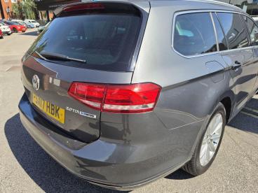 SPOTICAR Volkswagen Passat 2.0 Tdi Se Business Dsg Euro 6 (s/s) 5dr Used Car - Estate Diesel Grey - Wakefield - 1200624449_5