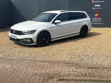SPOTICAR Volkswagen Passat 2.0 Tdi Evo R-line Dsg Euro 6 (s/s) 5dr Used Car - Estate Diesel White - Kings Lynn - 1200639112_3