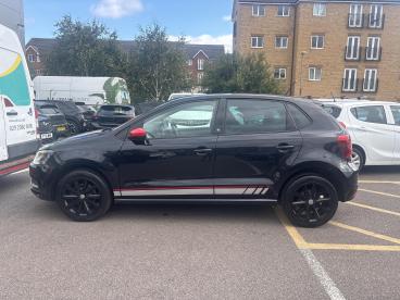 SPOTICAR Volkswagen Polo 1.0 Bluemotion Tech Beats Euro 6 (s/s) 5dr Used Car - City Car Petrol Black - Romford - 1200545100_4