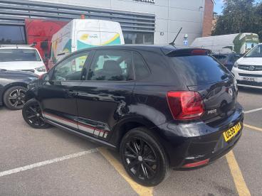 SPOTICAR Volkswagen Polo 1.0 Bluemotion Tech Beats Euro 6 (s/s) 5dr Used Car - City Car Petrol Black - Romford - 1200545100_5