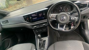 SPOTICAR Volkswagen Polo 1.0 Tsi R-line Euro 6 (s/s) 5dr Used Car - City Car Petrol White - Godalming - 1200556141_4