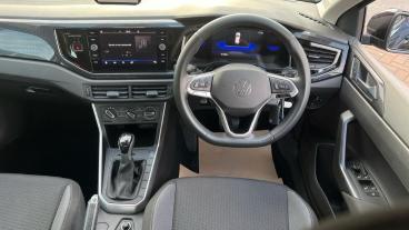 SPOTICAR Volkswagen Polo 1.0 Tsi Life Dsg Euro 6 (s/s) 5dr Used Car - City Car Petrol Black - Leicester - 1200557124_4