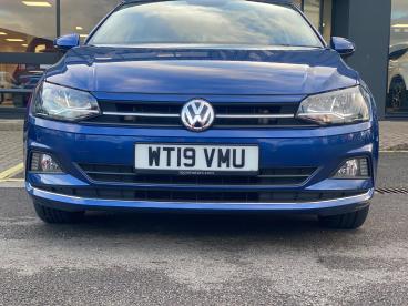 SPOTICAR Volkswagen Polo 1.0 Tsi Sel Euro 6 (s/s) 5dr Used Car - City Car Petrol Blue - Cheltenham - 1200575486_2