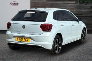 SPOTICAR Volkswagen Polo 1.0 Tsi Beats Euro 6 (s/s) 5dr Used Car - City Car Petrol Silver - Oswestry - 1200592194_3