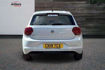 SPOTICAR Volkswagen Polo 1.0 Tsi Beats Euro 6 (s/s) 5dr Used Car - City Car Petrol Silver - Oswestry - 1200592194_4