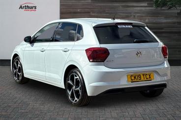 SPOTICAR Volkswagen Polo 1.0 Tsi Beats Euro 6 (s/s) 5dr Used Car - City Car Petrol Silver - Oswestry - 1200592194_5