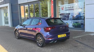 SPOTICAR Volkswagen Polo 1.0 Tsi Life Euro 6 (s/s) 5dr Used Car - City Car Petrol Purple - London - 1200596436_5