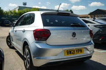 SPOTICAR Volkswagen Polo 1.0 Tsi Match Euro 6 (s/s) 5dr Used Car - City Car Petrol Silver - Leamington - 1200601254_2