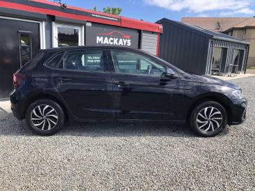 SPOTICAR Volkswagen Polo 1.0 Tsi Life Euro 6 (s/s) 5dr Used Car - City Car Petrol Black - Inverness - 1200609929_3