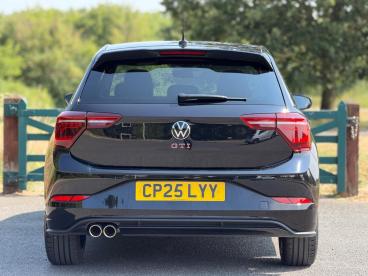 SPOTICAR Volkswagen Polo 2.0 Tsi Gti Dsg Euro 6 (s/s) 5dr Used Car - City Car Petrol Black - Balsall Common - 1200617948_5