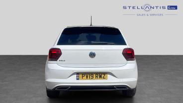 SPOTICAR Volkswagen Polo 1.0 Tsi R-line Euro 6 (s/s) 5dr Used Car - City Car Petrol White - Hatfield - 1200624412_4