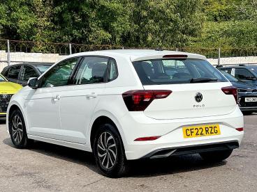 SPOTICAR Volkswagen Polo 1.0 Tsi Life Euro 6 (s/s) 5dr Used Car - City Car Petrol White - Pontypridd - 1200627340_5