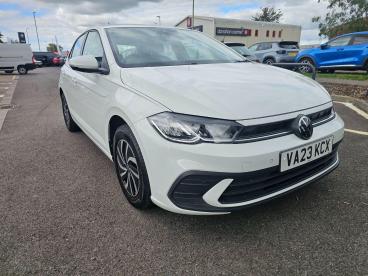 SPOTICAR Volkswagen Polo 1.0 Tsi Life Euro 6 (s/s) 5dr Used Car - City Car Petrol White - Cheltenham - 1200627561_1