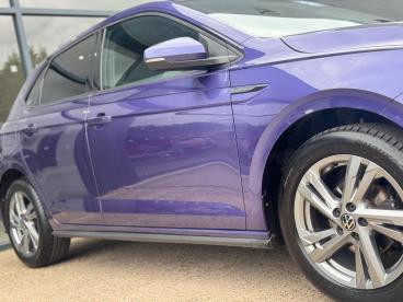 SPOTICAR Volkswagen Polo 1.0 Tsi R-line Euro 6 (s/s) 5dr Used Car - City Car Petrol Purple - Bury St. Edmunds - 1200637144_5