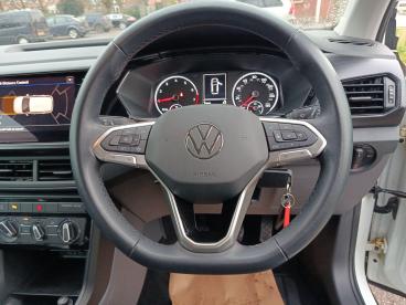 SPOTICAR Volkswagen T-cross 1.0 Tsi Se Euro 6 (s/s) 5dr Used Car - Suv Petrol White - Aylesbury - 1200565063_3