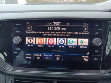 SPOTICAR Volkswagen T-cross 1.0 Tsi Se Euro 6 (s/s) 5dr Used Car - Suv Petrol White - Aylesbury - 1200565063_4