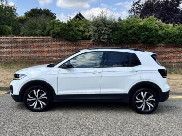 SPOTICAR Volkswagen T-cross 1.0 Tsi Black Edition Euro 6 (s/s) 5dr Used Car - Suv Petrol White - Hemel Hempstead - 1200622708_4