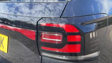 SPOTICAR Volkswagen T-cross 1.0 Tsi Black Edition Dsg Euro 6 (s/s) 5dr Used Car - Suv Petrol Black - Hatfield - 1200631353_5