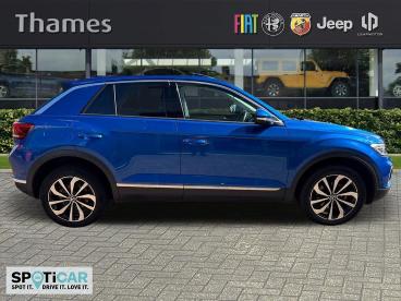 SPOTICAR Volkswagen T-roc 1.5 Tsi Style Euro 6 (s/s) 5dr Used Car - Suv Petrol Blue - Tunbridge Wells - 1200524353_2