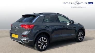 SPOTICAR Volkswagen T-roc 1.5 Tsi Evo Active Euro 6 (s/s) 5dr Used Car - Suv Petrol Grey - Crawley - 1200545463_3