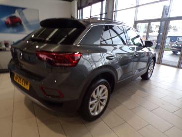 SPOTICAR Volkswagen T-roc 1.5 Tsi Match Dsg Euro 6 (s/s) 5dr Used Car - Suv Petrol Grey - Ashington - 1200553151_4