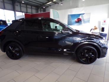 SPOTICAR Volkswagen T-roc 1.5 Tsi Black Edition Dsg Euro 6 (s/s) 5dr Used Car - Suv Petrol Black - Ashington - 1200554301_3