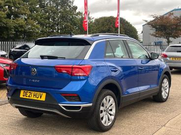 SPOTICAR Volkswagen T-roc 1.5 Tsi Evo Se Euro 6 (s/s) 5dr Used Car - Suv Petrol Blue - Kettering - 1200563754_3