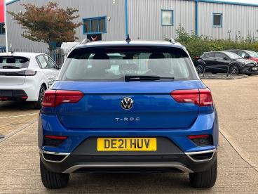 SPOTICAR Volkswagen T-roc 1.5 Tsi Evo Se Euro 6 (s/s) 5dr Used Car - Suv Petrol Blue - Kettering - 1200563754_4