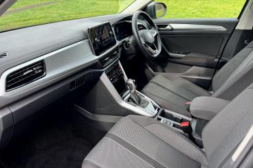 SPOTICAR Volkswagen T-roc 1.5 Tsi Life Dsg Euro 6 (s/s) 5dr Used Car - Suv Petrol Grey - Bridgend - 1200578948_2