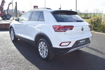 SPOTICAR Volkswagen T-roc 1.0 Tsi Match Euro 6 (s/s) 5dr Used Car - Suv Petrol White - Ballymena County Antrim - 1200579590_5