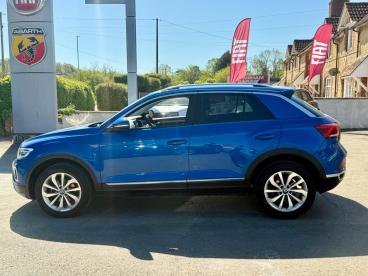 SPOTICAR Volkswagen T-roc 1.5 Tsi Style Euro 6 (s/s) 5dr Used Car - Suv Petrol Blue - Chippenham - 1200598497_5