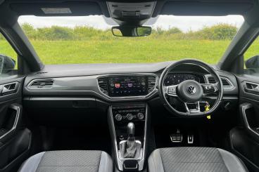 SPOTICAR Volkswagen T-roc 1.5 Tsi Evo R-line Dsg Euro 6 (s/s) 5dr Used Car - Suv Petrol White - Bridgend - 1200604354_4
