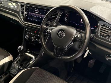 SPOTICAR Volkswagen T-roc 1.6 Tdi Sel Euro 6 (s/s) 5dr Used Car - Suv Diesel Blue - Swansea - 1200608442_3